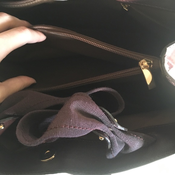 Ferragamo Selene Patent Oxblood Tote - Picture 5 of 6